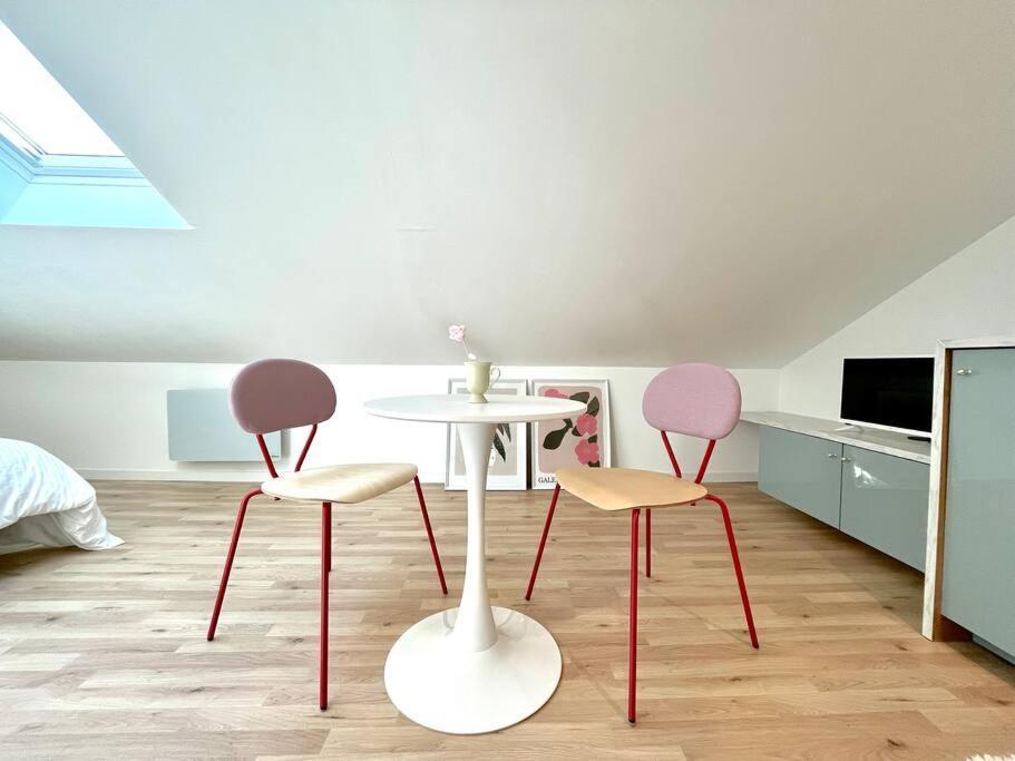 Ferienwohnung Studio Jade : Charmant Logement Place Clemenceau Pau Exterior foto