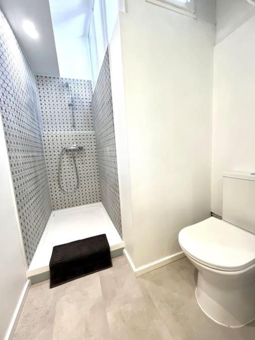 Ferienwohnung Studio Jade : Charmant Logement Place Clemenceau Pau Exterior foto